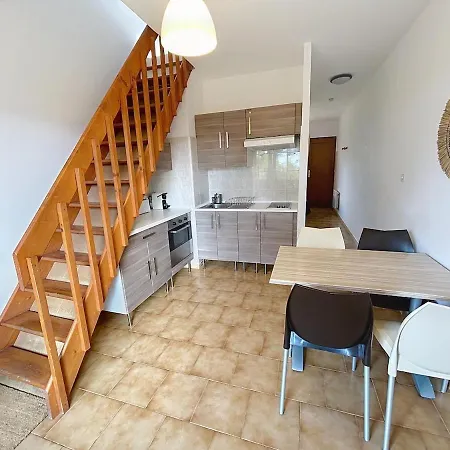 En Corse Les Pieds Dans L Eau Golfe De Lava Apartman Appietto